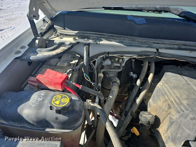 image for item DQ5370 2012 Chevrolet Silverado 2500HD Crew Cab utility bed pickup truck