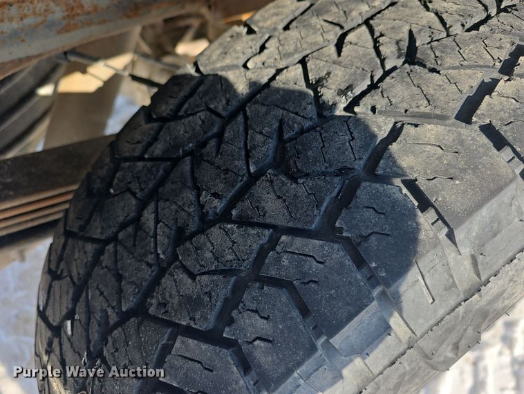 image for item DQ5370 2012 Chevrolet Silverado 2500HD Crew Cab utility bed pickup truck