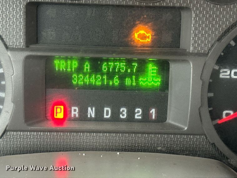 image for item DQ6488 2008 Ford F450 flatbed truck