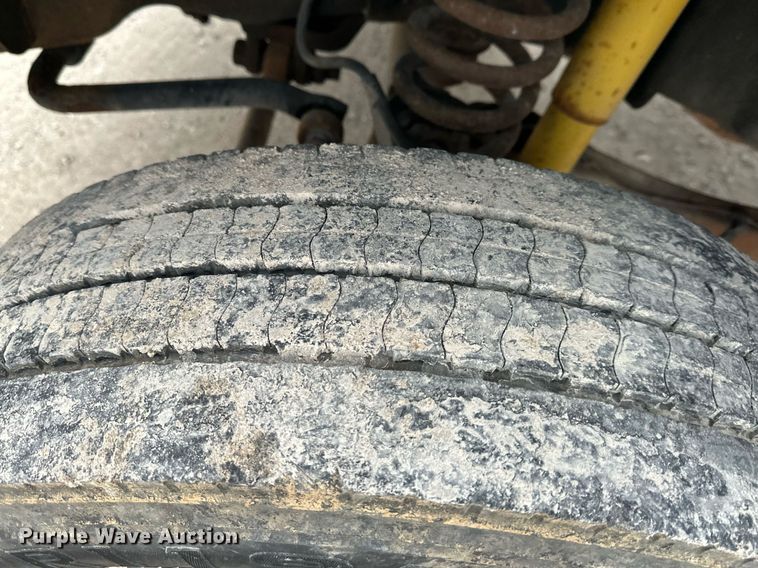 image for item DQ6488 2008 Ford F450 flatbed truck