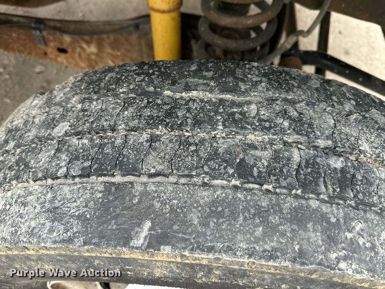 image for item DQ6488 2008 Ford F450 flatbed truck