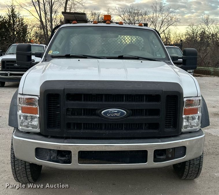 image for item DQ6489 2008 Ford F450 Super Duty flatbed truck
