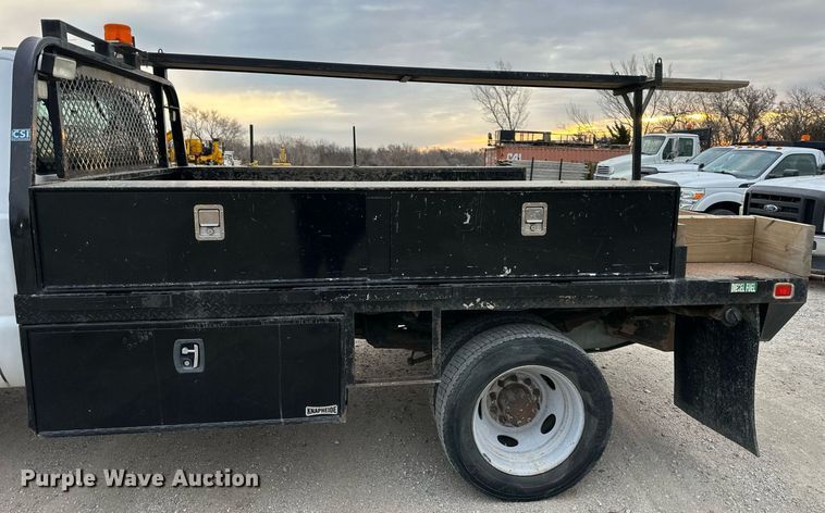 image for item DQ6489 2008 Ford F450 Super Duty flatbed truck