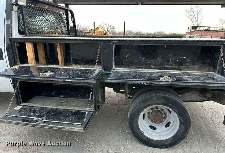 image for item DQ6489 2008 Ford F450 Super Duty flatbed truck