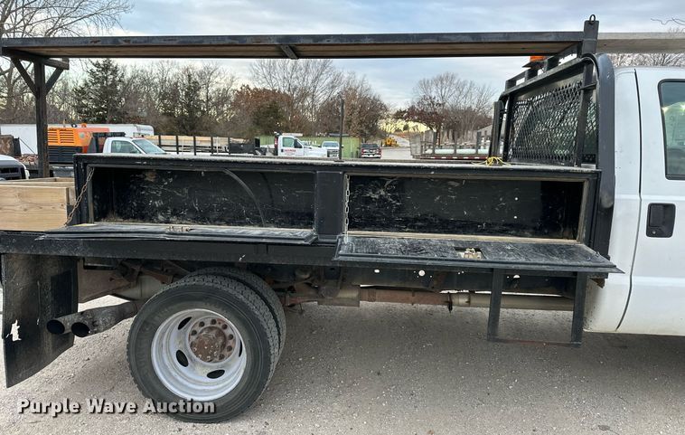 image for item DQ6489 2008 Ford F450 Super Duty flatbed truck