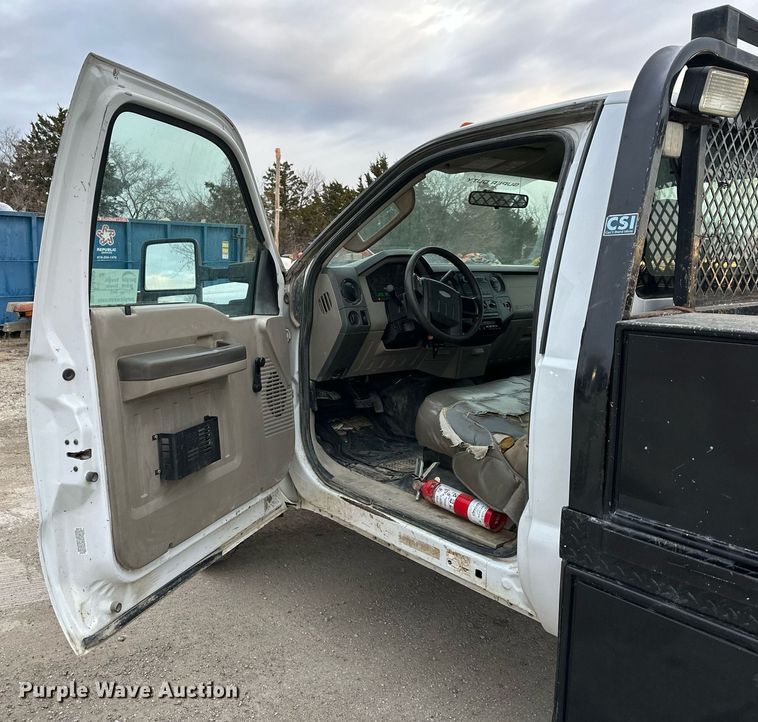 image for item DQ6489 2008 Ford F450 Super Duty flatbed truck