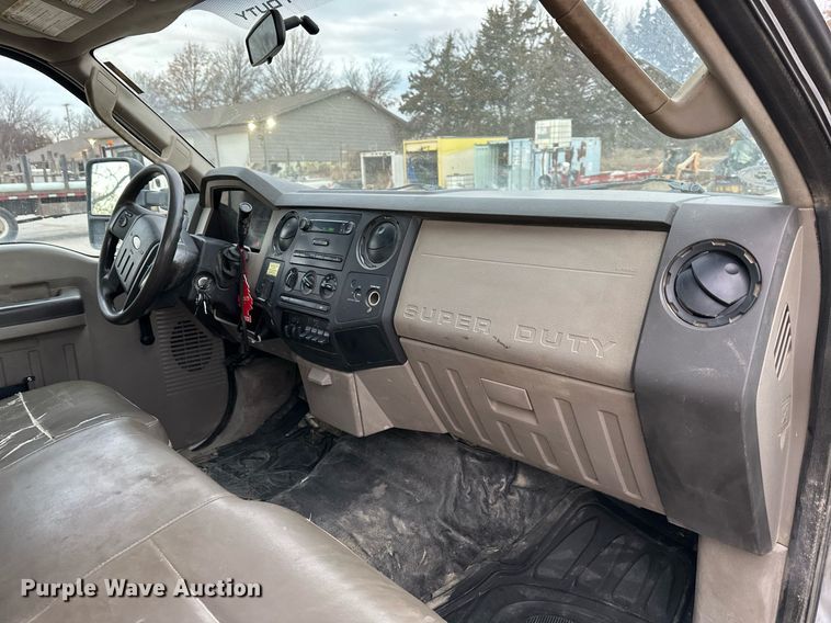 image for item DQ6489 2008 Ford F450 Super Duty flatbed truck