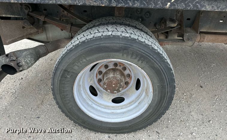 image for item DQ6489 2008 Ford F450 Super Duty flatbed truck