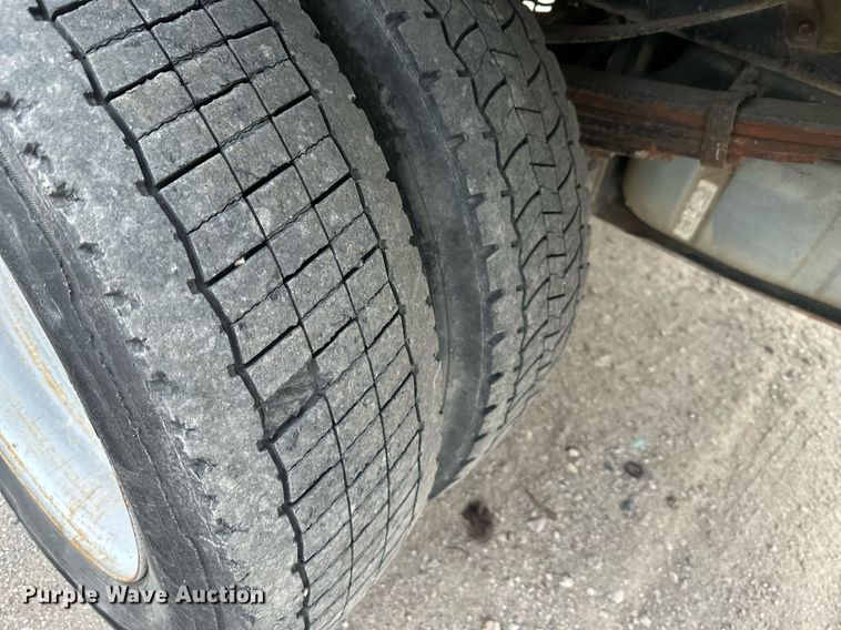 image for item DQ6489 2008 Ford F450 Super Duty flatbed truck