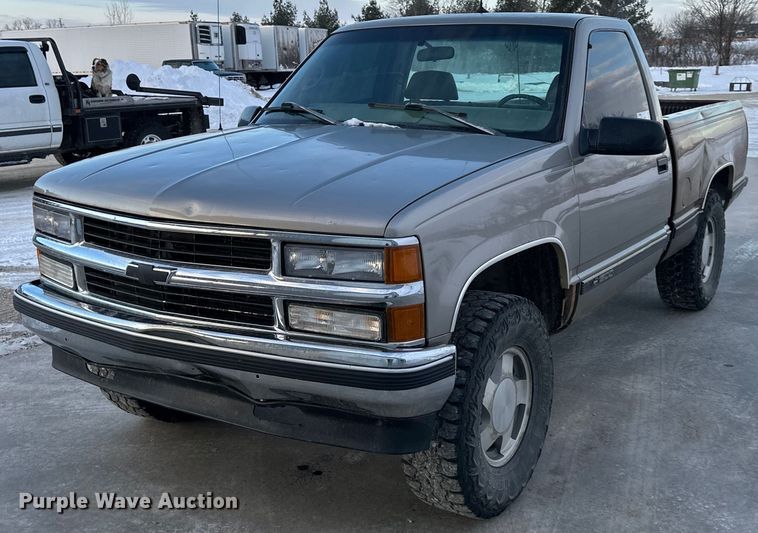 image for item DQ6566 1998 Chevrolet K1500 pickup truck