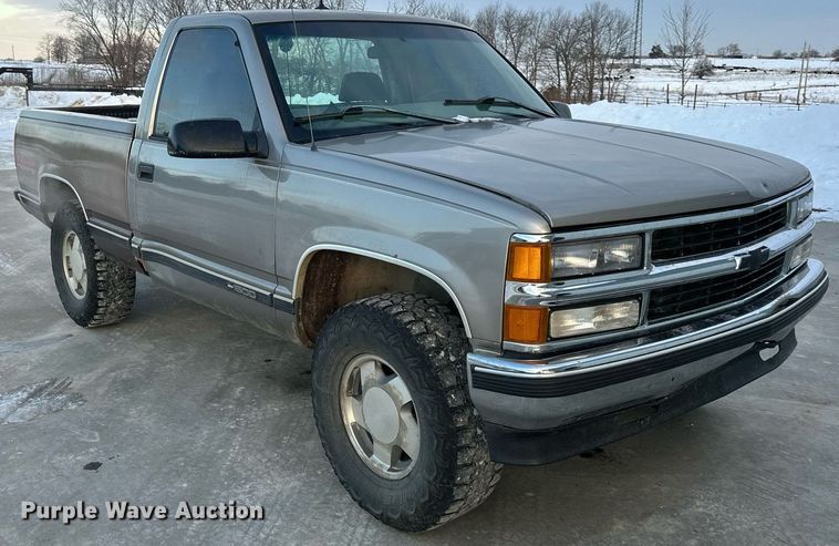 image for item DQ6566 1998 Chevrolet K1500 pickup truck