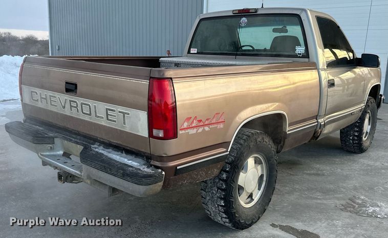 image for item DQ6566 1998 Chevrolet K1500 pickup truck