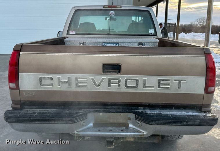 image for item DQ6566 1998 Chevrolet K1500 pickup truck
