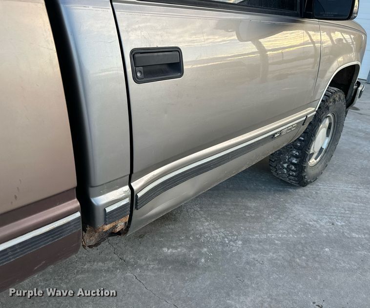image for item DQ6566 1998 Chevrolet K1500 pickup truck