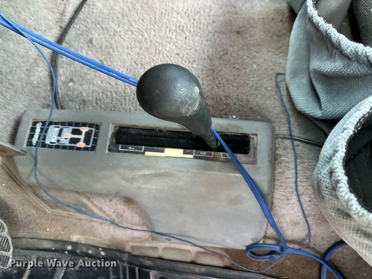 image for item DQ6566 1998 Chevrolet K1500 pickup truck