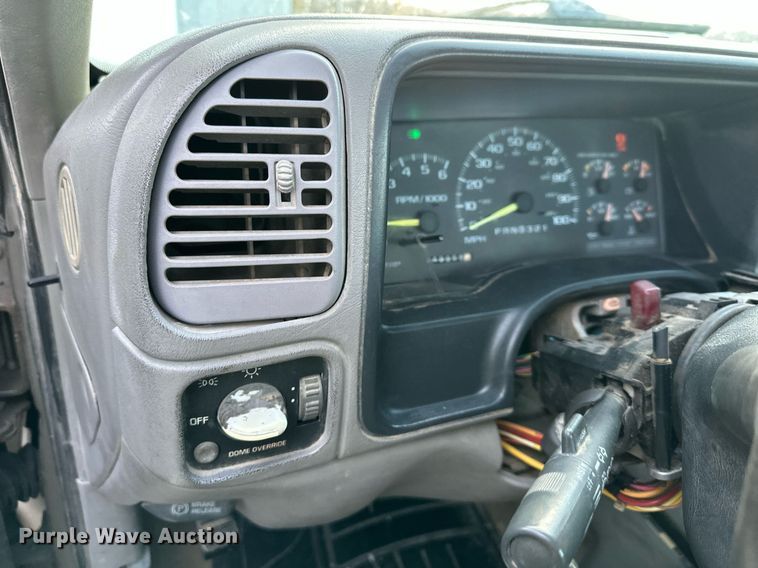 image for item DQ6566 1998 Chevrolet K1500 pickup truck