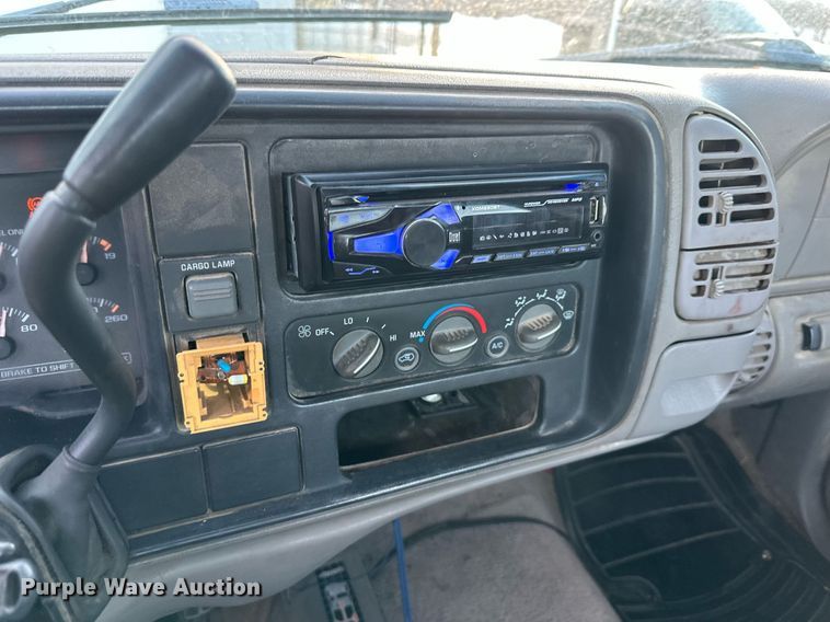 image for item DQ6566 1998 Chevrolet K1500 pickup truck