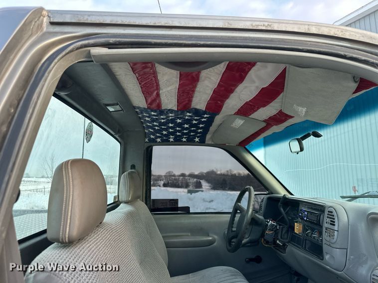 image for item DQ6566 1998 Chevrolet K1500 pickup truck