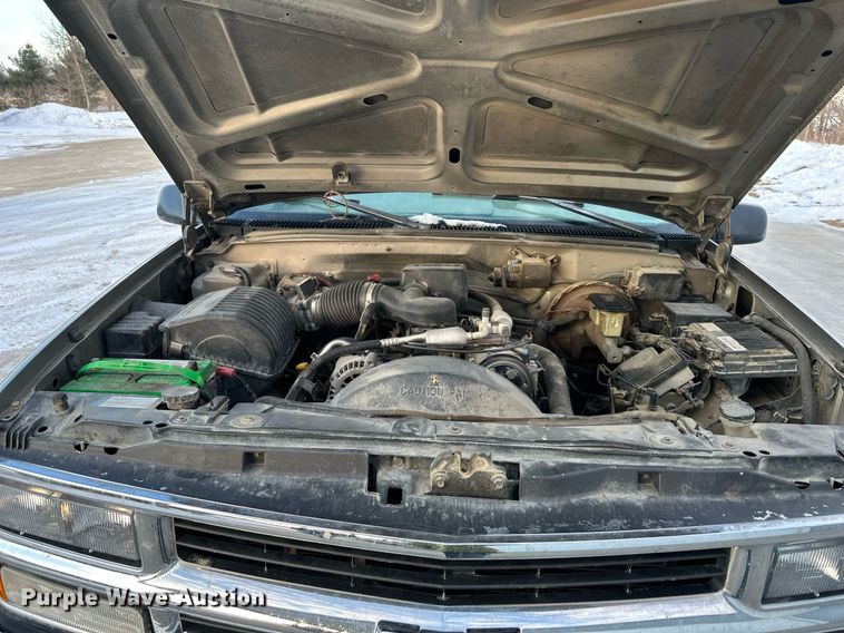 image for item DQ6566 1998 Chevrolet K1500 pickup truck