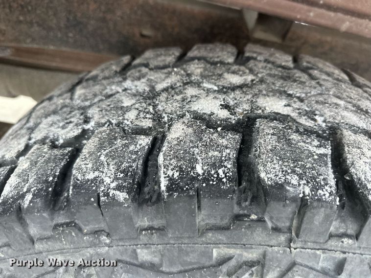 image for item DQ6566 1998 Chevrolet K1500 pickup truck