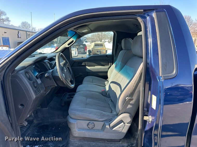 image for item DQ6570 2011 Ford F150 pickup truck