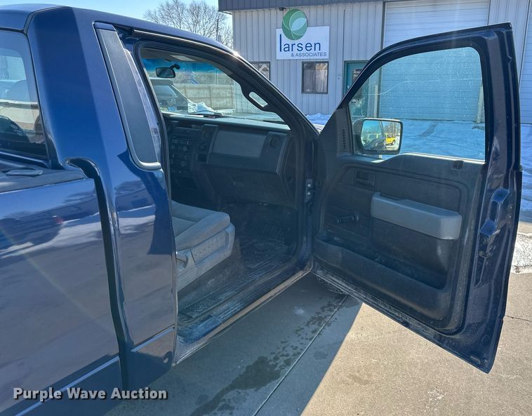 image for item DQ6570 2011 Ford F150 pickup truck