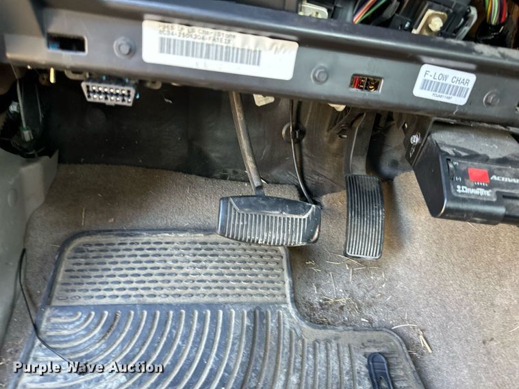 image for item DS3217 2008 Ford F250 Super Duty XLT Crew Cab pickup truck