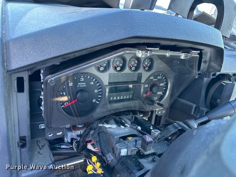 image for item DS3217 2008 Ford F250 Super Duty XLT Crew Cab pickup truck