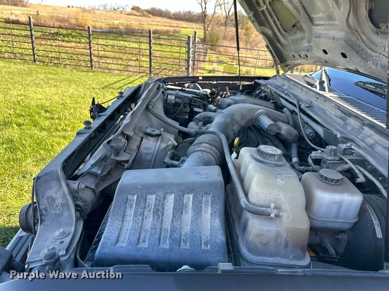 image for item DS3217 2008 Ford F250 Super Duty XLT Crew Cab pickup truck