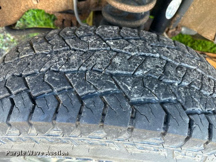 image for item DS3217 2008 Ford F250 Super Duty XLT Crew Cab pickup truck