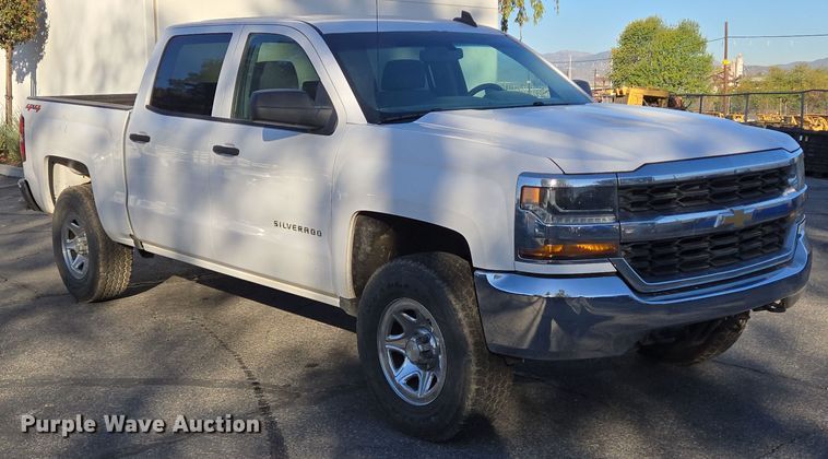 image for item DT5368 2017 Chevrolet Silverado 1500 Crew Cab pickup truck