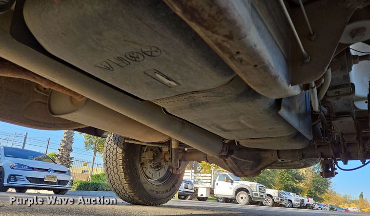 image for item DT5368 2017 Chevrolet Silverado 1500 Crew Cab pickup truck