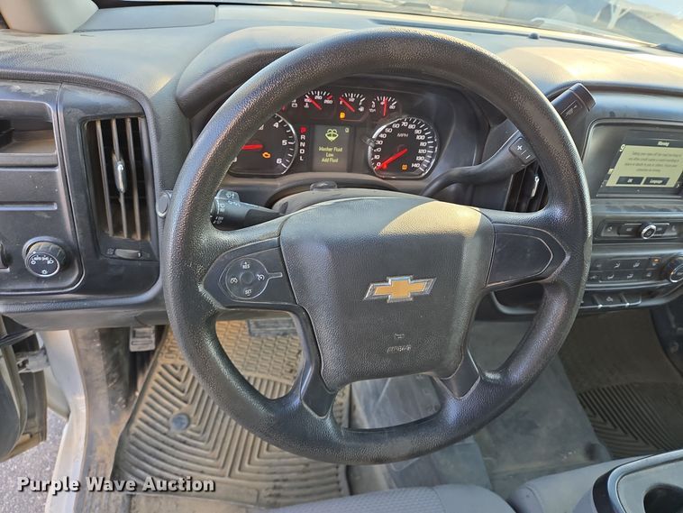 image for item DT5368 2017 Chevrolet Silverado 1500 Crew Cab pickup truck