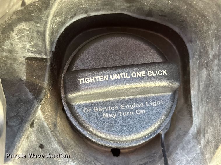 image for item DT5460 2015 Chevrolet Suburban LT SUV