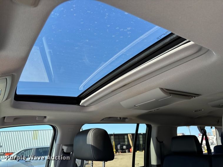 image for item DT5460 2015 Chevrolet Suburban LT SUV