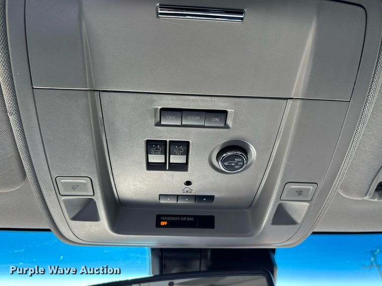 image for item DT5460 2015 Chevrolet Suburban LT SUV