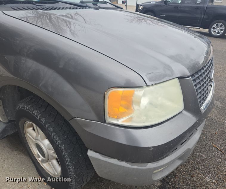 image for item DT7029 2003 Ford Expedition SUV