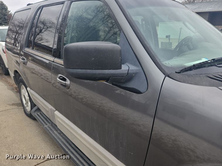 image for item DT7029 2003 Ford Expedition SUV