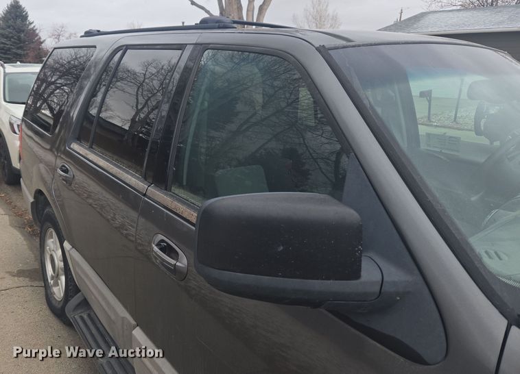 image for item DT7029 2003 Ford Expedition SUV
