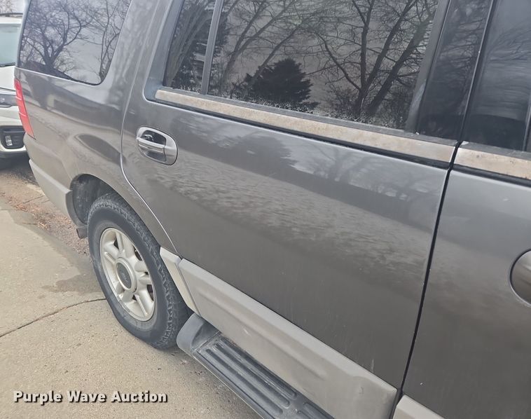 image for item DT7029 2003 Ford Expedition SUV