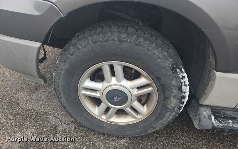 image for item DT7029 2003 Ford Expedition SUV