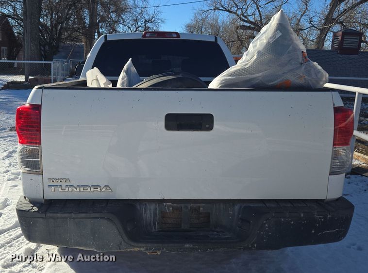 image for item DT7033 2012 Toyota Tundra Double Cab pickup truck