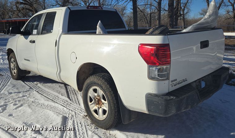 image for item DT7033 2012 Toyota Tundra Double Cab pickup truck