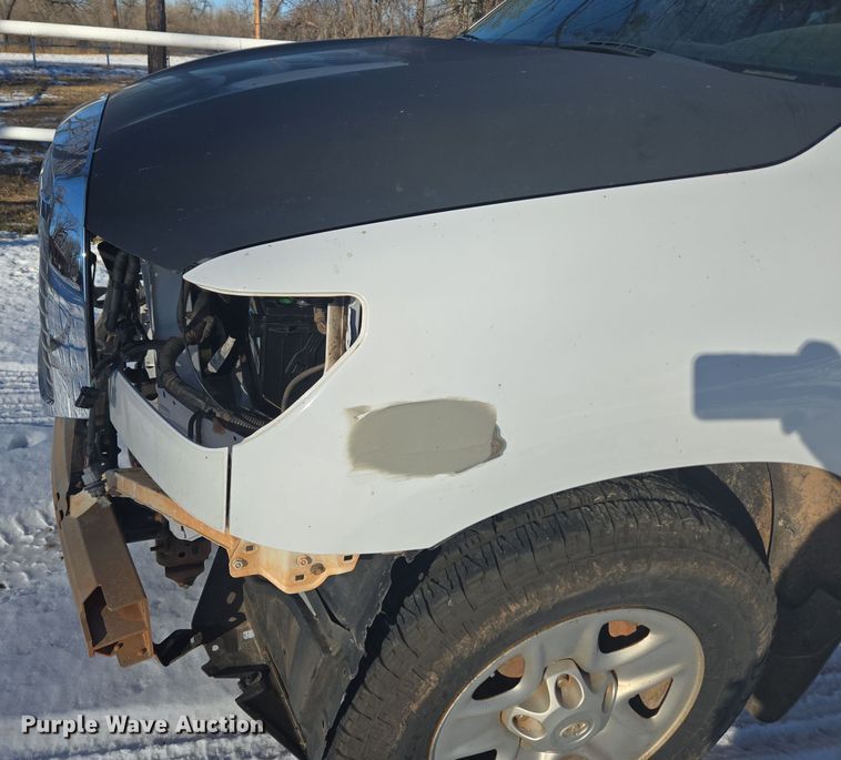 image for item DT7033 2012 Toyota Tundra Double Cab pickup truck