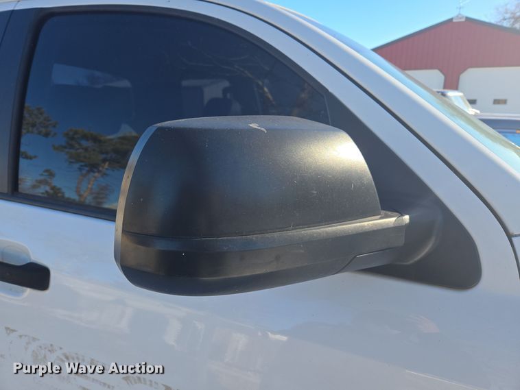 image for item DT7033 2012 Toyota Tundra Double Cab pickup truck