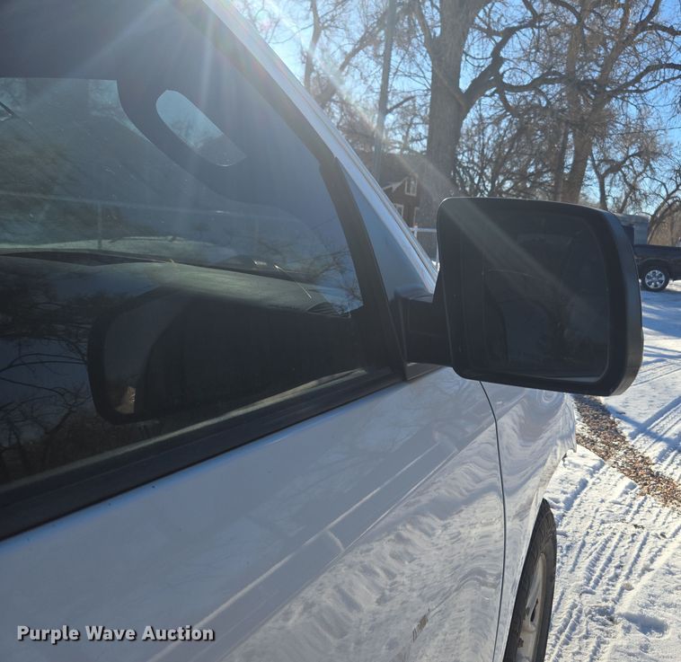 image for item DT7033 2012 Toyota Tundra Double Cab pickup truck