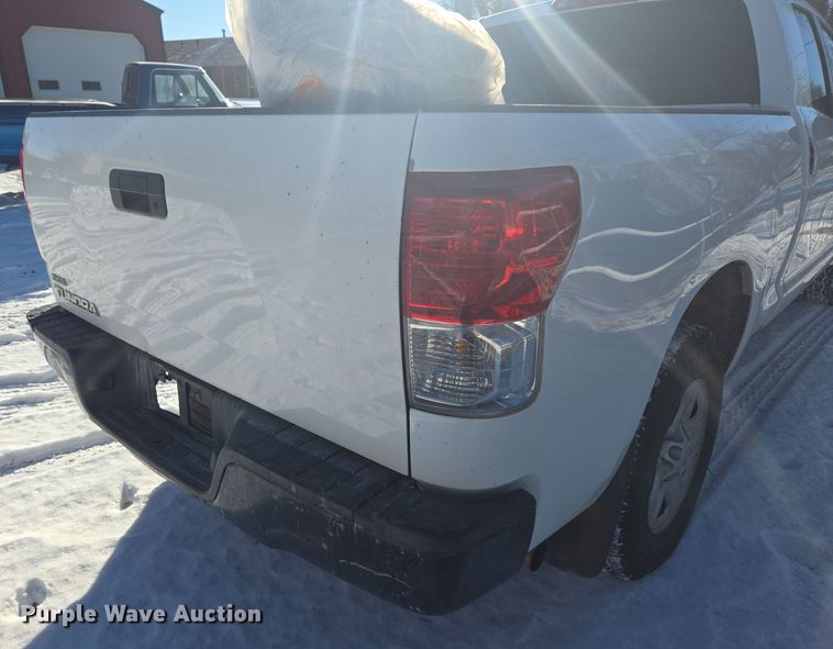 image for item DT7033 2012 Toyota Tundra Double Cab pickup truck