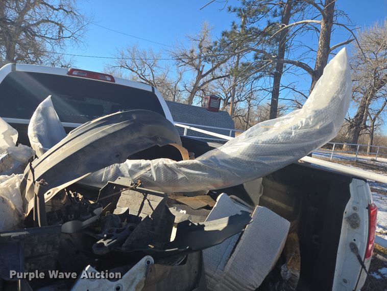 image for item DT7033 2012 Toyota Tundra Double Cab pickup truck