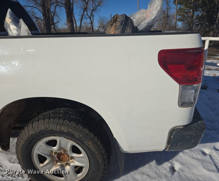 image for item DT7033 2012 Toyota Tundra Double Cab pickup truck