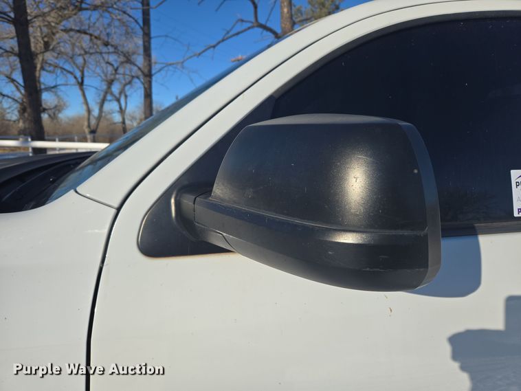 image for item DT7033 2012 Toyota Tundra Double Cab pickup truck